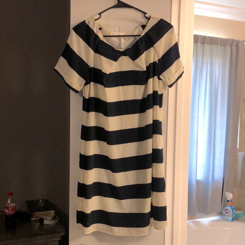 Black and white stripped short dress